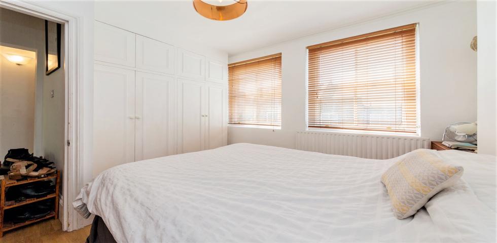 			1 Bedroom, 1 bath, 1 reception Flat			 Hemstal Road, WEST HAMPSTEAD